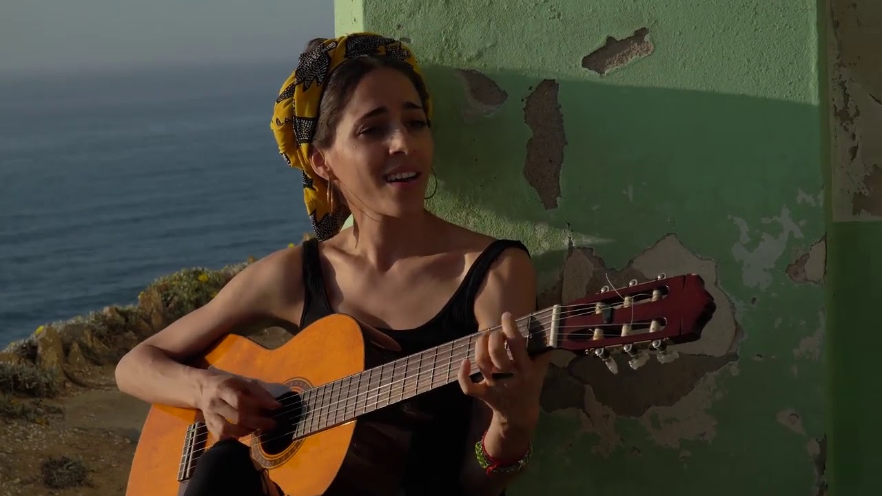 Watch SARA ALHINHO - AMOR BONITO on YouTube Watch SARA ALHINHO - AMOR BONITO on YouTube