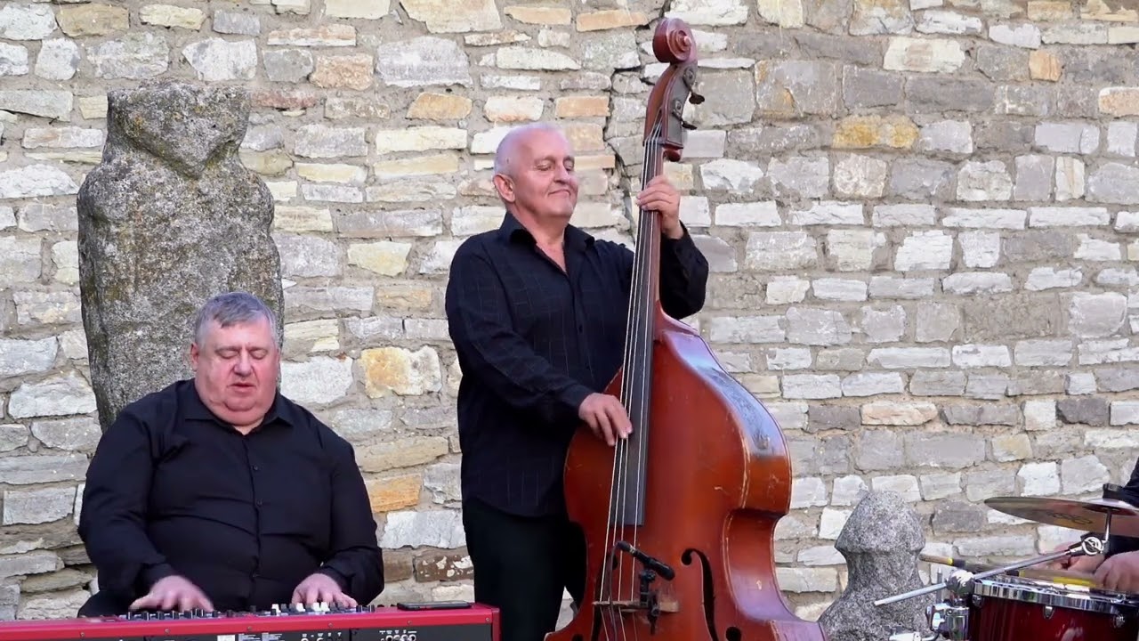 Black Tone Jazz попурі знайомих тем...Вечір джазу