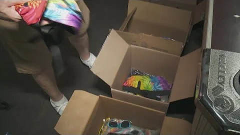 New Orleans bar hosts mobile vaccine site for monk...
