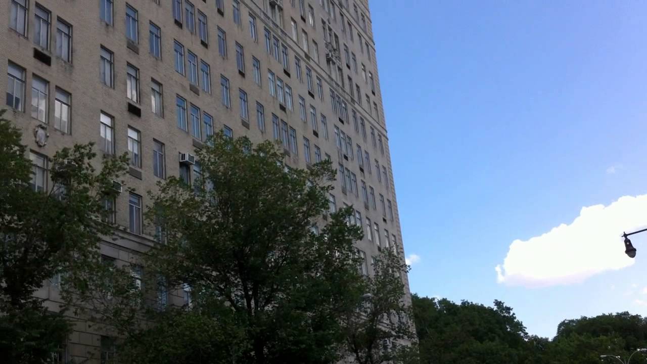 Beresford Apartment Building An Iconic Landmark On New York City's Central Park West YouTube
