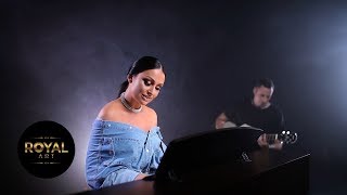 Смотреть клип Katarina Zivkovic - Ruku Na Srce (Acoustic Artwork 2018)