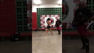 Treino De Muay Thai Com A Aluna Michelle