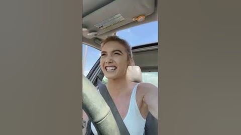 Thumbnail of Sexy Chick (feat. Akon) | gwizzlecarjams #shorts