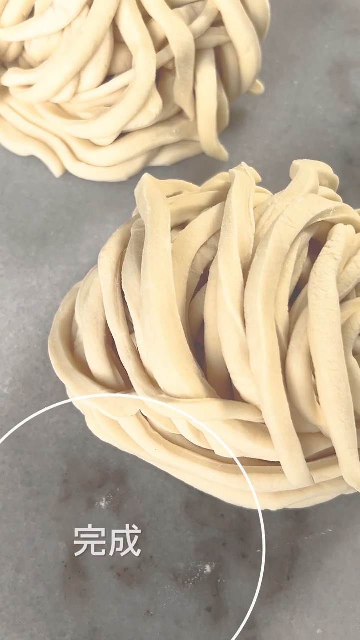 年越しはうどん派？】ホームベーカリーでこねた生地でうどんも作れる