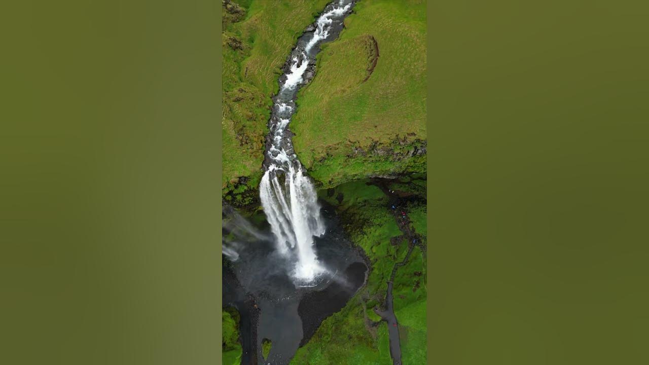The beauty of ๐ฎ๐ธ! #Seljalandsfoss #waterfall #iceland #icelandadventure #icelandadventures The beauty of ๐ฎ๐ธ! #Seljalandsfoss #waterfall #iceland #icelandadventure #icelandadventures