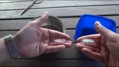 Melting Ice in Metal or Plastic - Does the Ice Melt Faster? - Simple Science Experiment