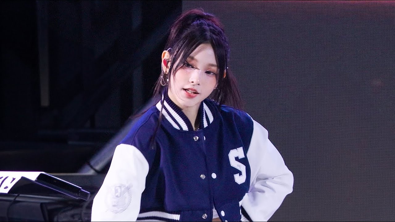 230914 해린 HAERIN 뉴진스 NewJeans 'OMG' 4K 60P 직캠 @서울대 축제 by DaftTaengk