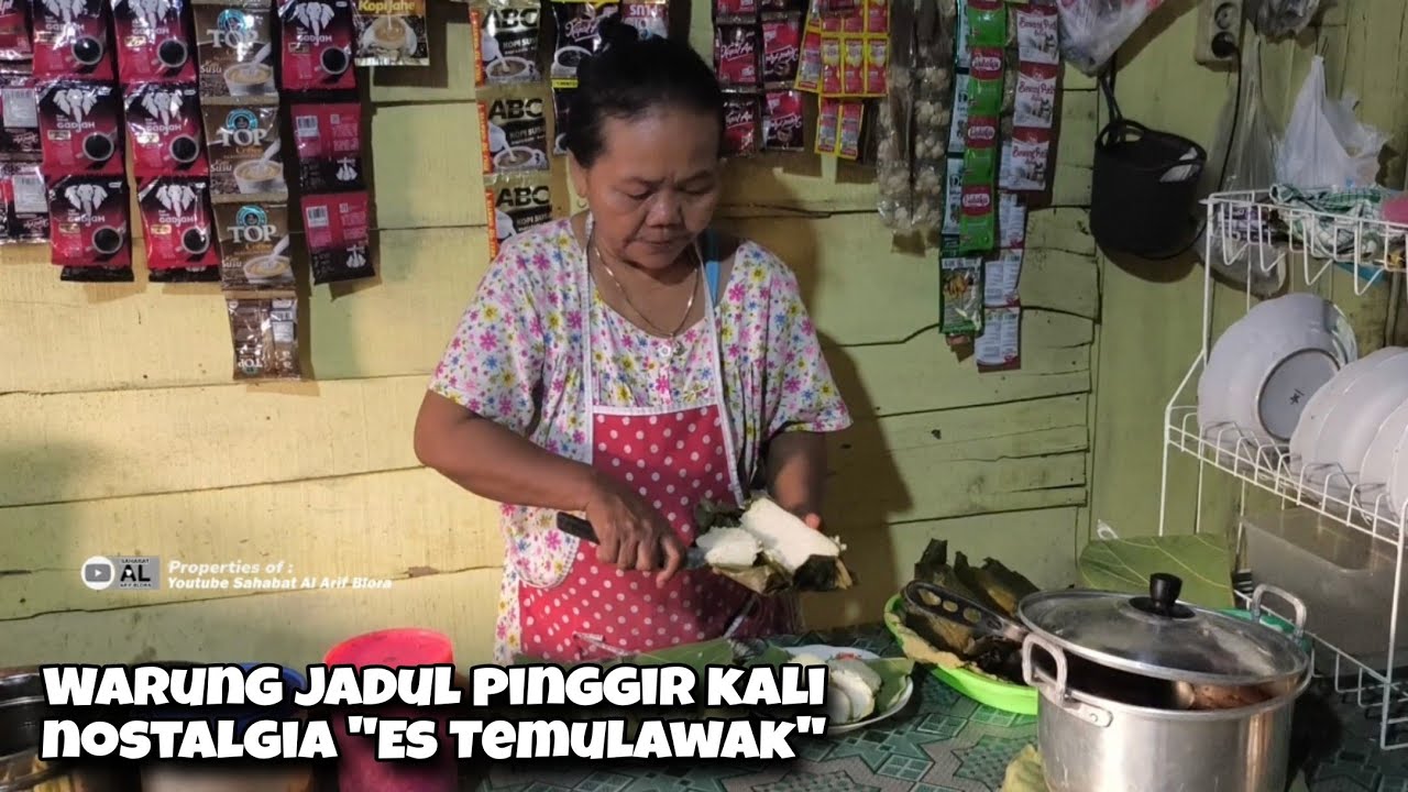 Adem Ayem Suasana Pelosok Desa Nemu Bakul Lontong Jadul & Minuman Legendaris Temulawak