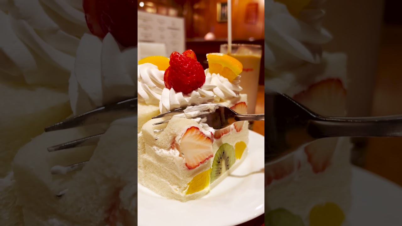 Trying the Famous Japanese Fruit Sandwich