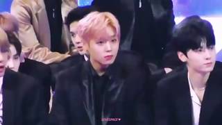 Wanna One Jihoon Bts V Sitting Beside Each Other