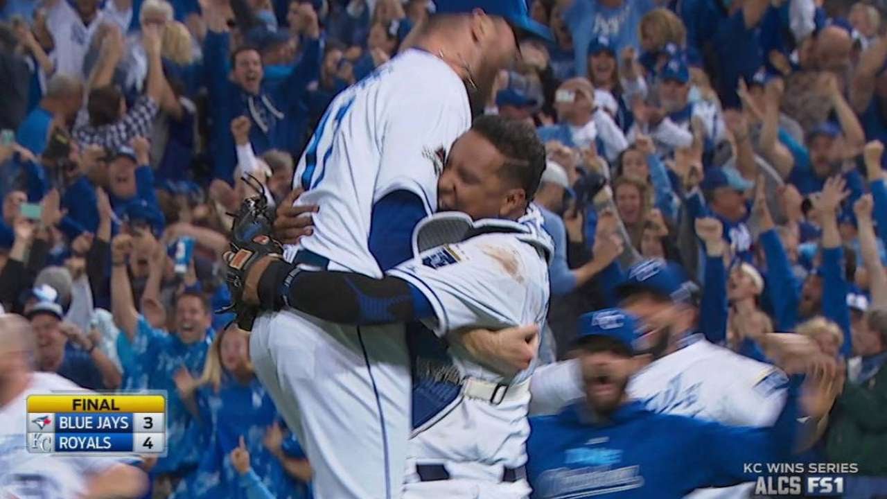Davis induces groundout, Royals win pennant
