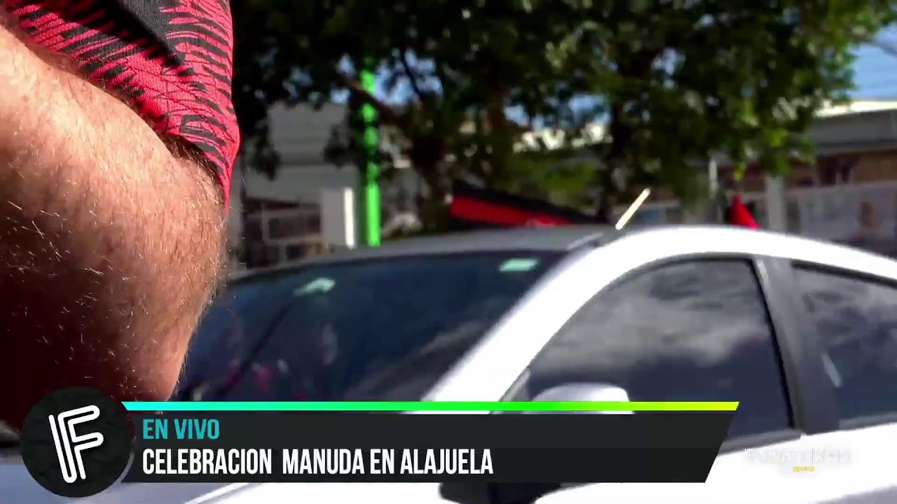 En vivo la carroza de campeones desde Alajuela ❤️🖤