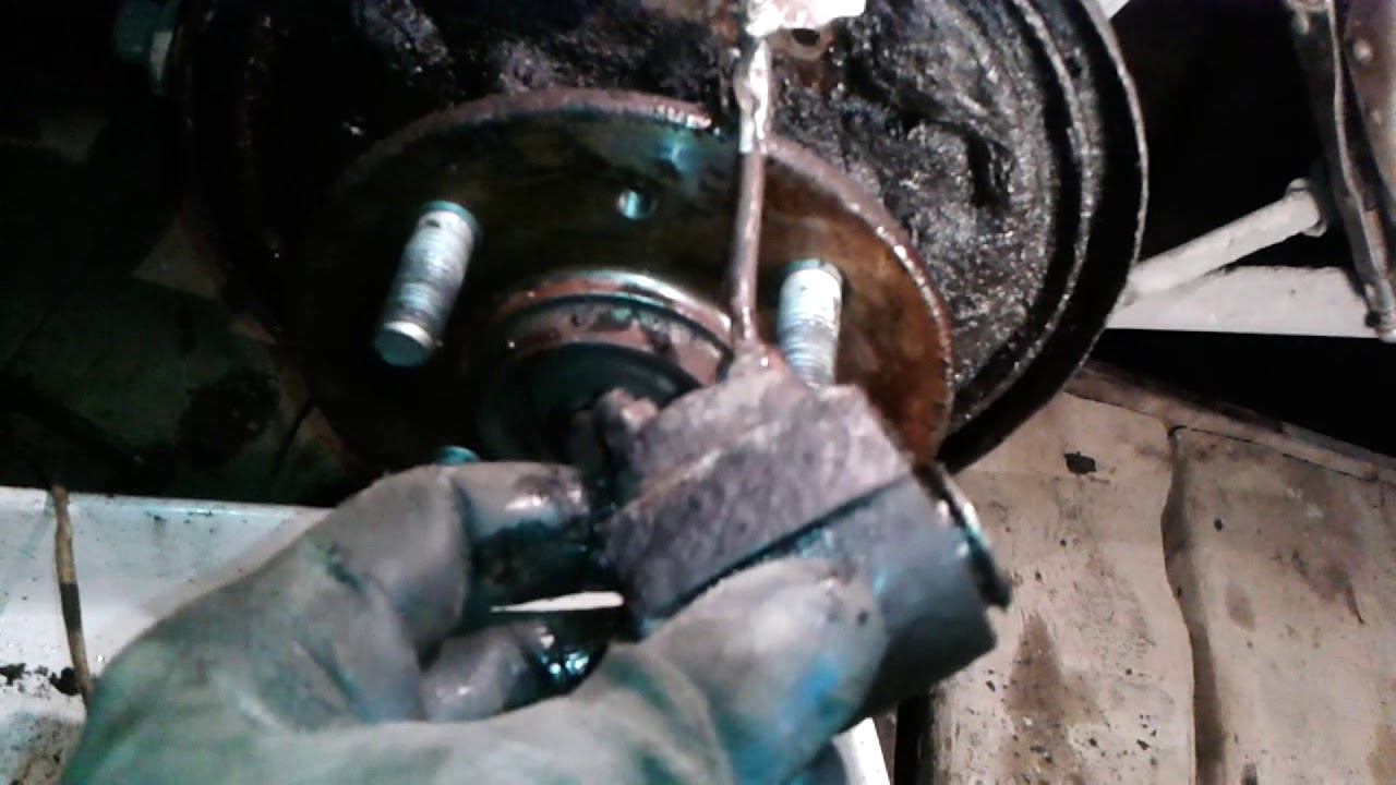 акцент закисла трубка на заднем тормозном цилиндре - YouTube
