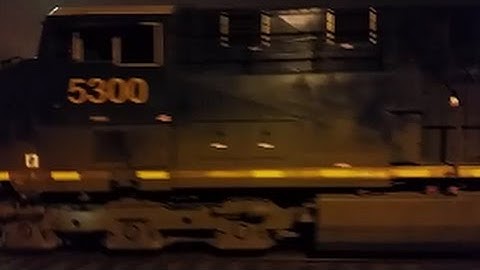 [CSX]5300 ES40DC Leads Q174-28 Through Fayetteville NC With & 1st Gen K5HL