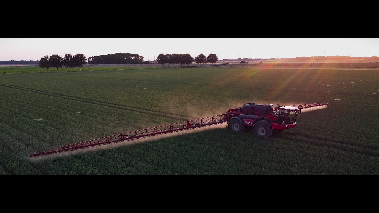 Agrifac Condor Endurance II spraying.