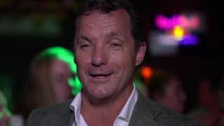 John de Bever   Laat Het Licht Maar Uit We Doen Het In Het Donker 720p