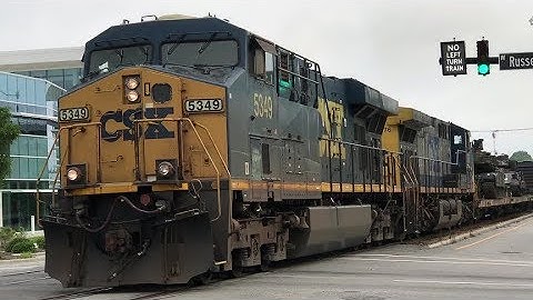 [CSXT]5349 ES40DC & 376 CW44AC Heads SB As They Lead Q409-06 Through Fay NC W/Dodx Tanks