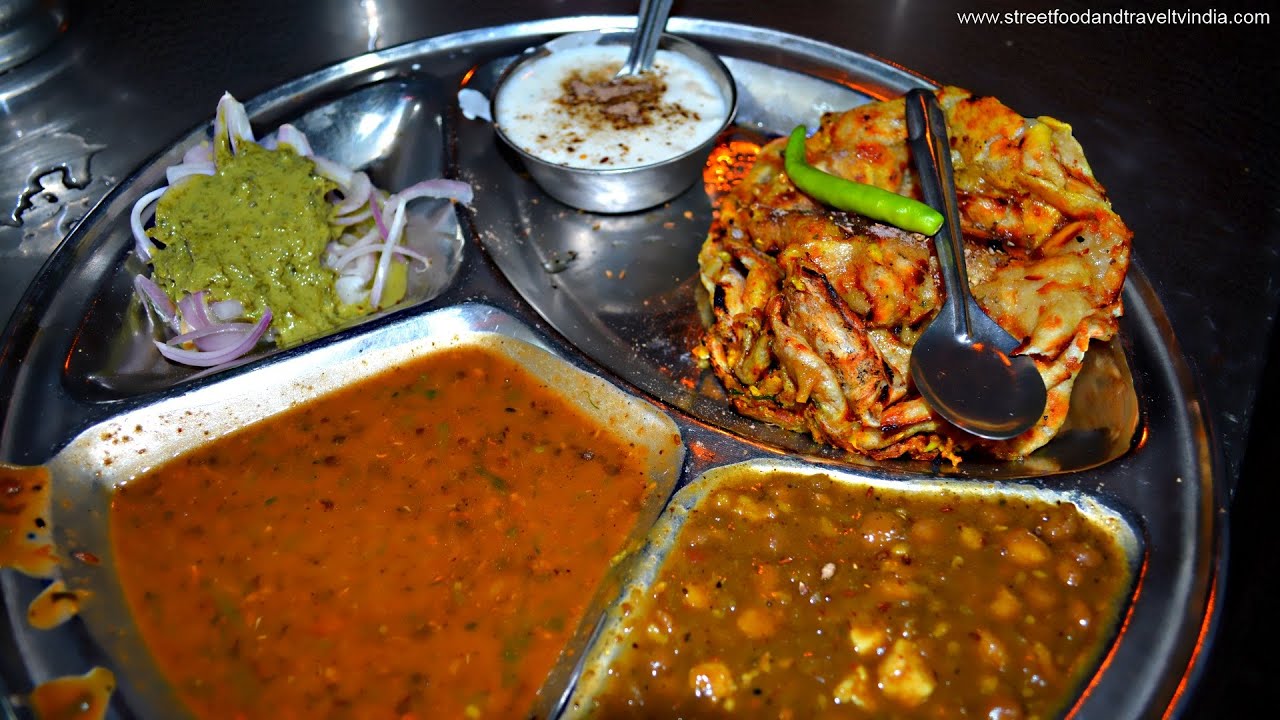 North Indian Thali | Indian Food in Delhi | By Street Food & Travel TV India