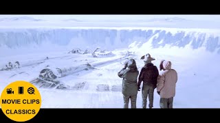 The Thing (1982) - Alien spacecraft