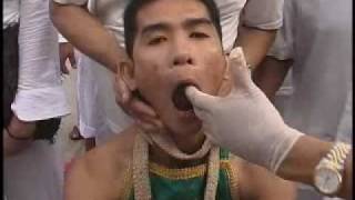 5-Extreme bizarre face piercing Chinese Vegetarian Festival