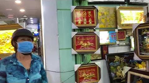 Vlog 106 // chở mẹ mua tranh làm qùa tặng bác xuôi  ăn tân gia nhà 🏠 mới