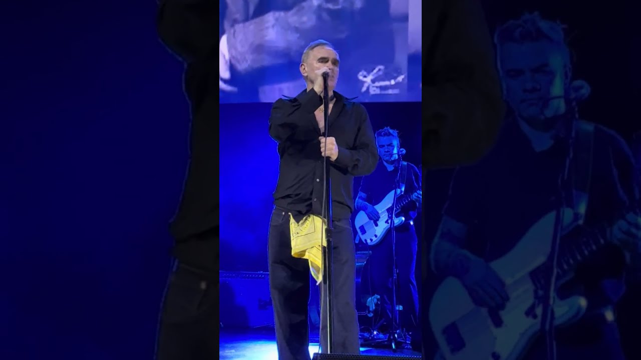 Last Night I Dreamt That Somebody Loved Me  @Morrissey