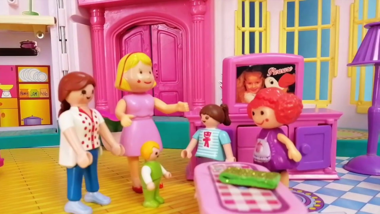 ميجا فيديو مقلب شرطه الاطفال و السناجب - عائلة مريم و السنافر - قصص اطفال