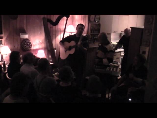 Dónal Clancy - The Broom Of The Cowdenknowes