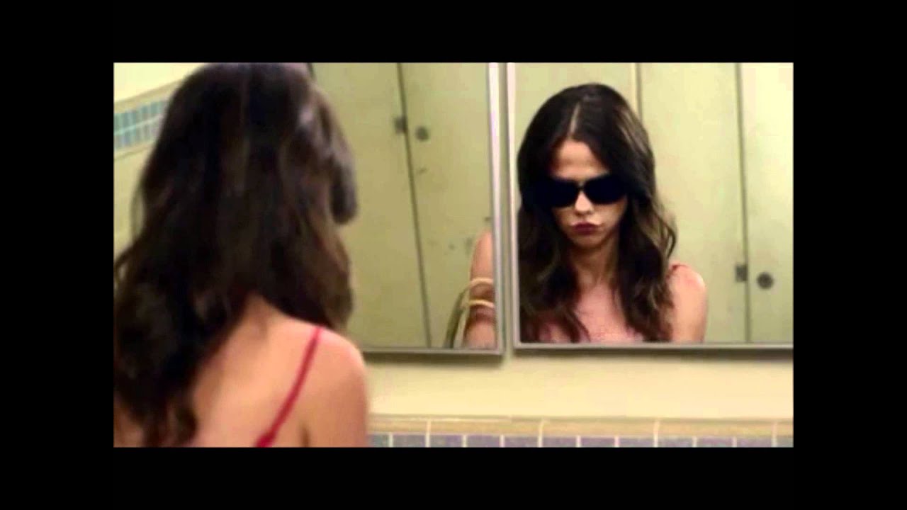 Pretty Little Liars Season 3 Episode 2 - Blood is the new Black - Jenna
