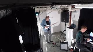 EEGsynth & Body Music demonstration by Oneplusoneisthree +guests