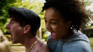 リアリズムと神話的ファンタジーの融合という新境地...映画『バード ここから羽ばたく』予告編