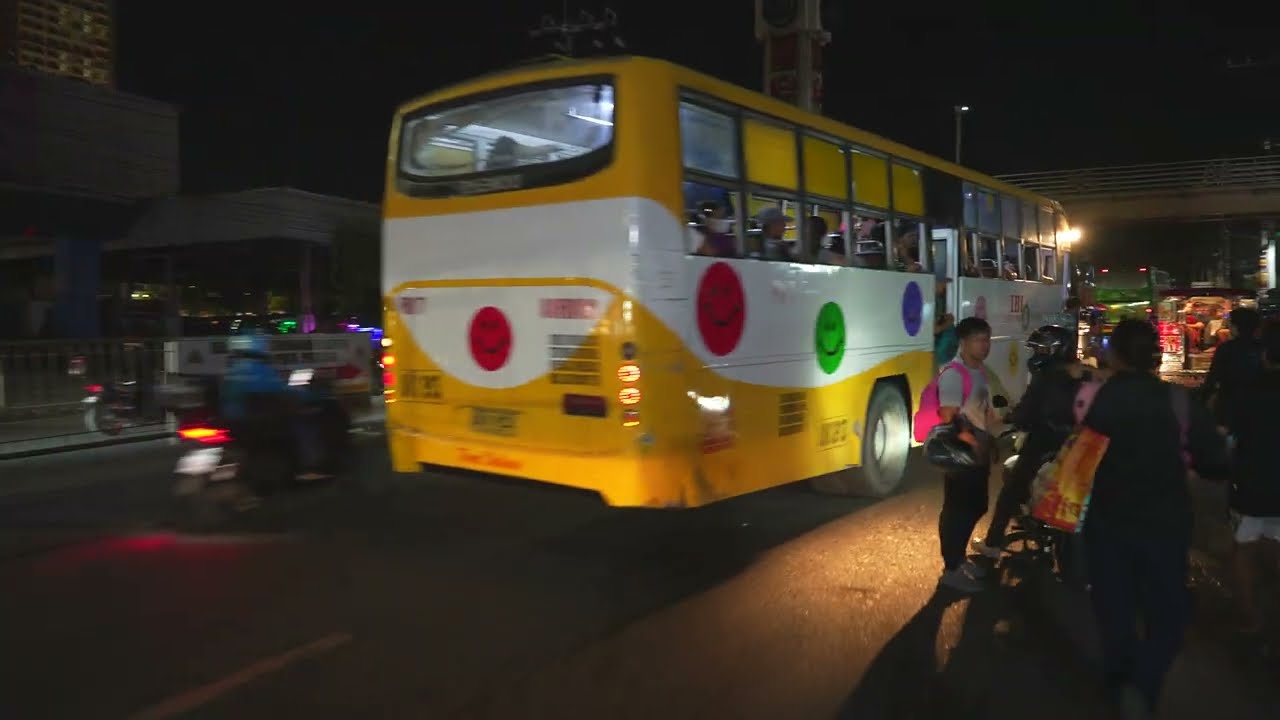 Philippines, Bulacan, Ordinary Fare Bus night ride from SM Fairview to SM SJDM