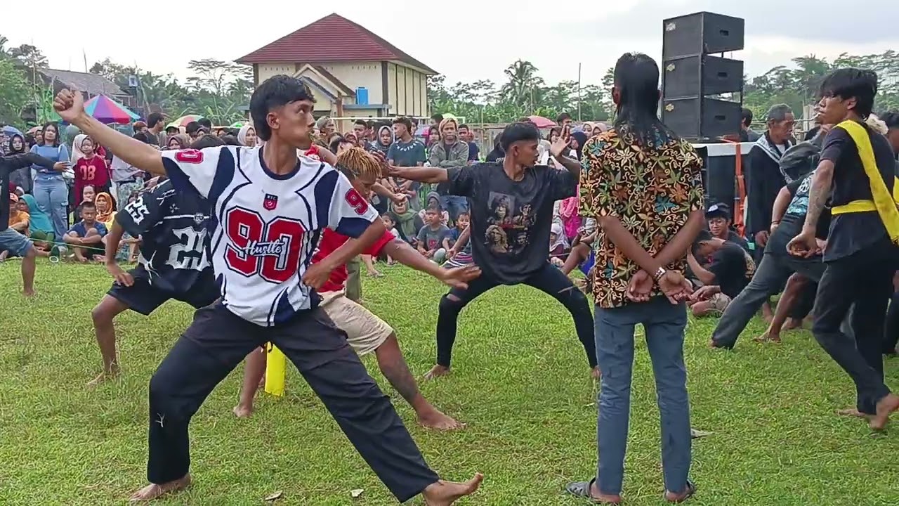 Janturan part2 ebeg Sendang Budi Rahayu live Lapangan Karangkemiri Wanadadi