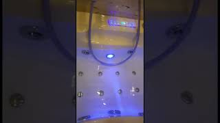 Jakuzi̇ Ve Duş Kabi̇ni̇ Resimi