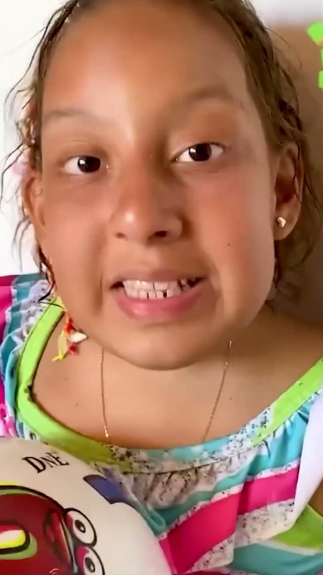 Regras de Conduta na Piscina e outras histórias com Maria Clara MC Divertida #shorts