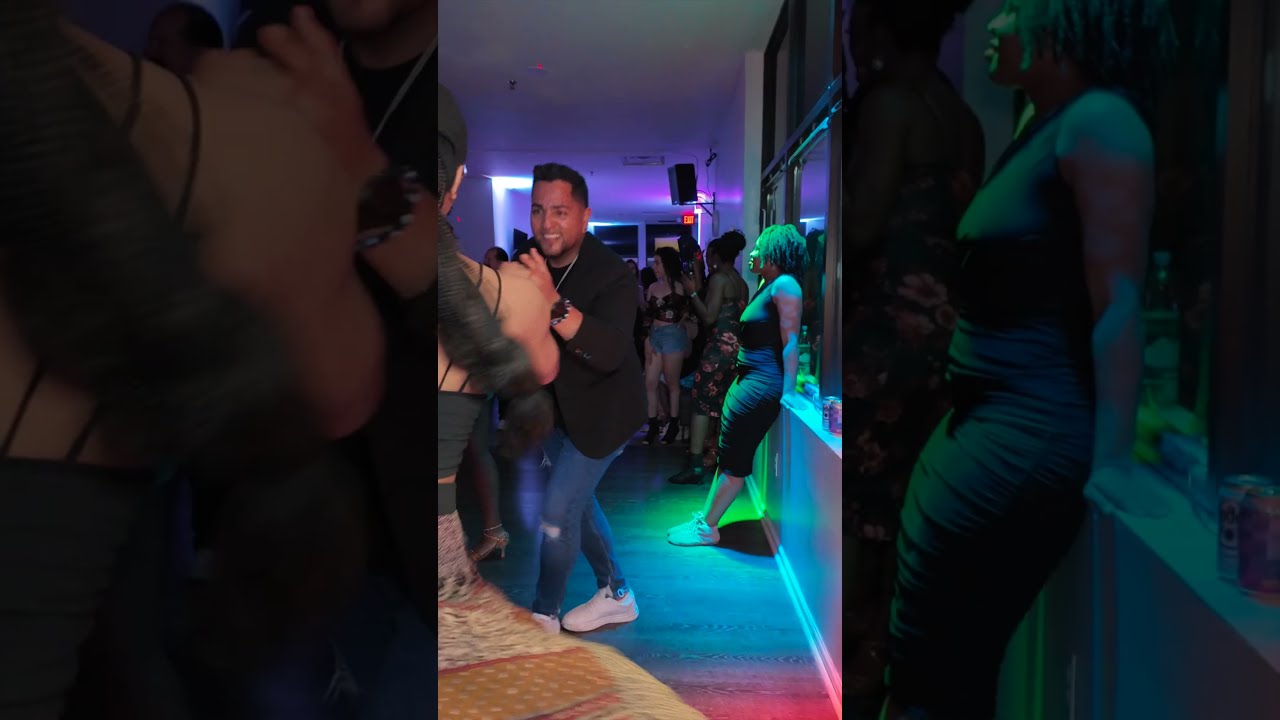 Lobo Domesticado ft Mike Arana  