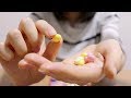 [ASMR] 囁きながら、グミを食べる #1 Gummies Eating Sounds, Whispering