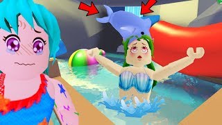 UN MONSTRUO MARINO INTENTA COMERME EN LA NUEVA PLAYA DE ADOPT ME ROBLOX