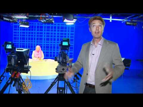 مهاجران بحرینی شبکه تلویزیونی مخالف خود را راه اندازی کردند 