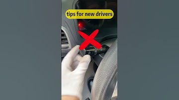 When using the turn signal, keep your hands off the steering wheel