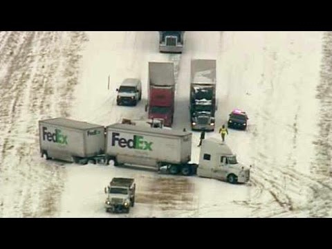 roadster magazin Ice And Snow Car Crash Compilation #17 - Black Ice !