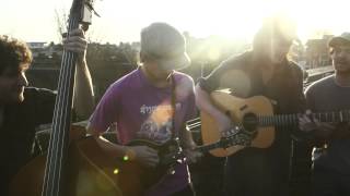 The Deadly Gentlemen play OneTaste on the Roof chords