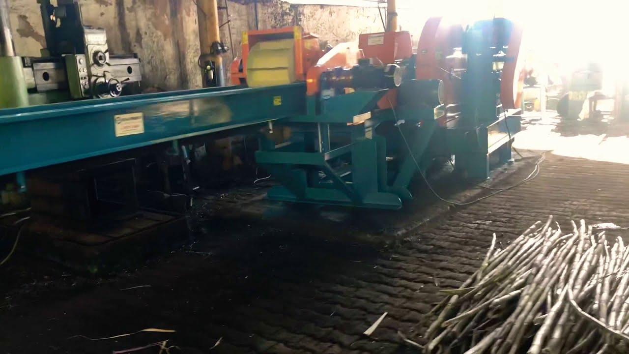 Picador de cana de açúcar Rani Pierotti modelo 12x16 com engenho 4 rolos