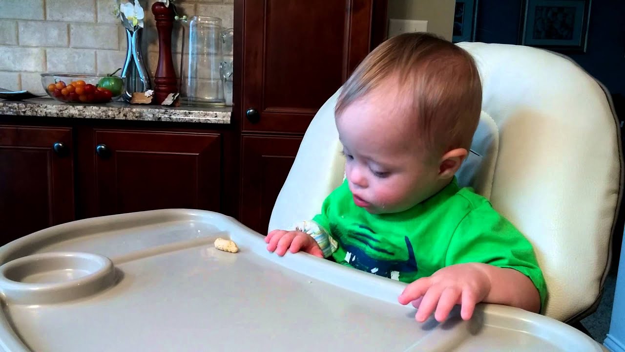 Thomas love his Churrios!!!