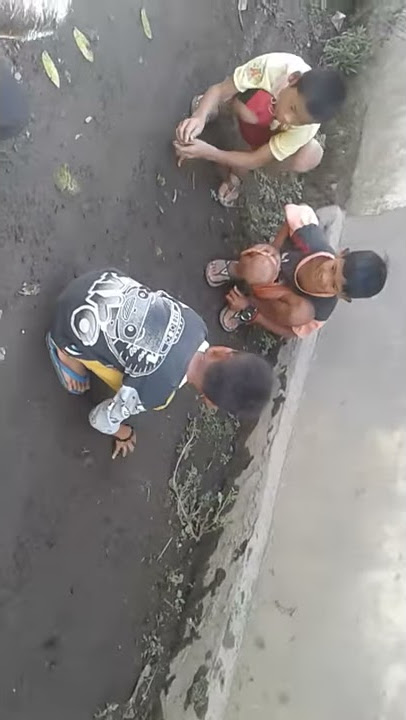 Orang main kelereng