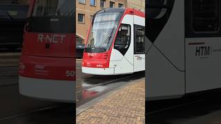 De R-NET tram in scheveningen