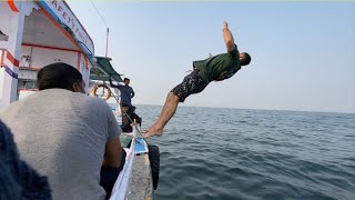 Manora Beach Karachi |Fishing in Karachi |Kemari to Manora |Beach by Boat 2022 |Fish caught in Sea