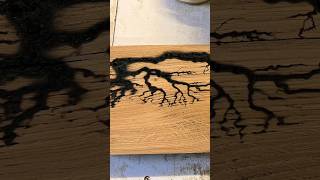 Deco van aménagé, figures de Lichtenberg sur du chêne massif #fourgon #van #vanaménagé #vanlife