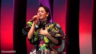 Andien - Belahan Jantungku @ JJF 2017 [HD]