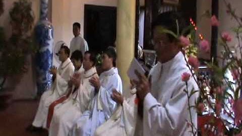 Ca Đoàn Hát Tặng Đức Tổng và lời Chúc Tết của Đức Cha Lạng Sơn mùng 3 tết